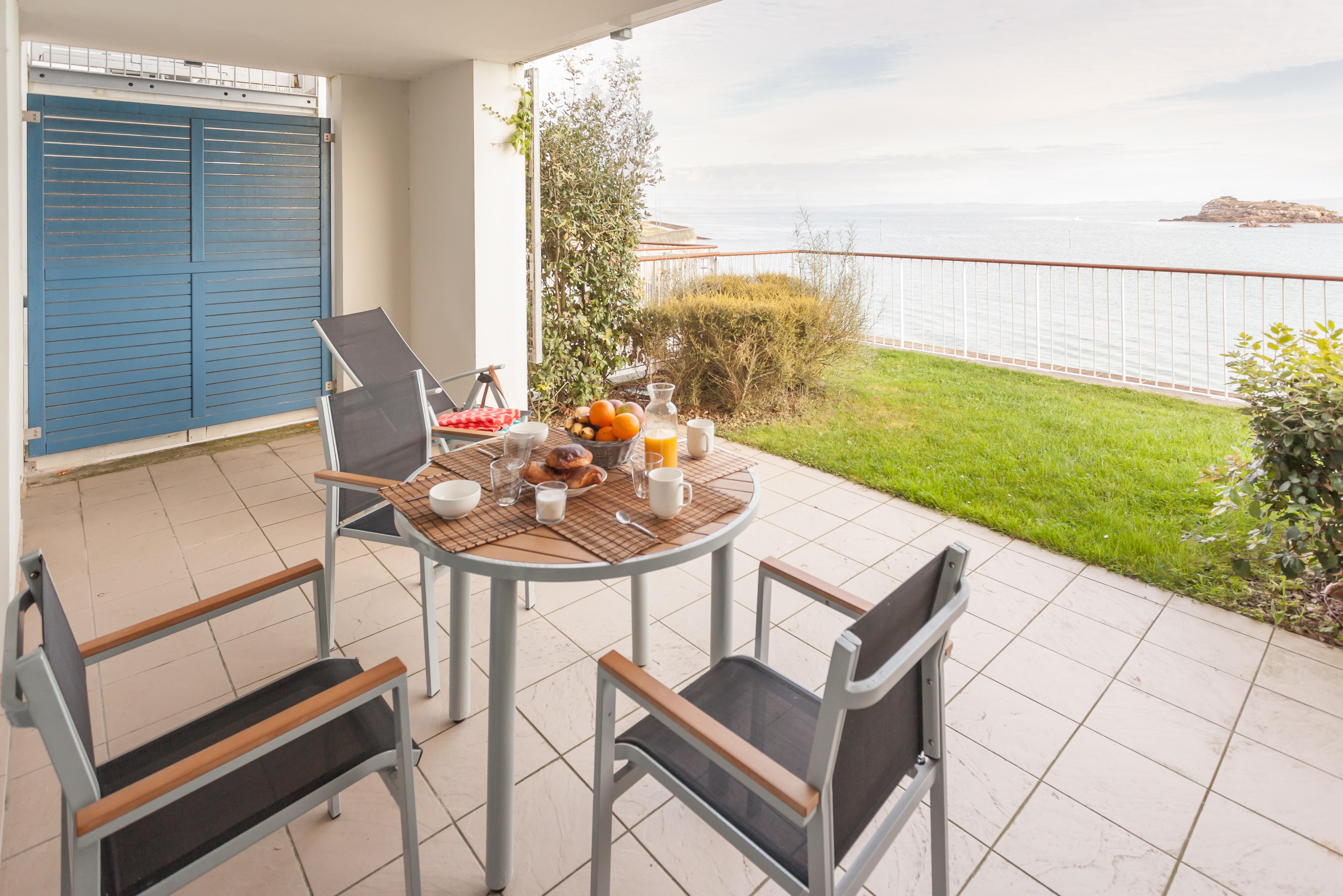 Residence Pierre & Vacances Premium Le Coteau Et La Mer Tréboul Exterior photo